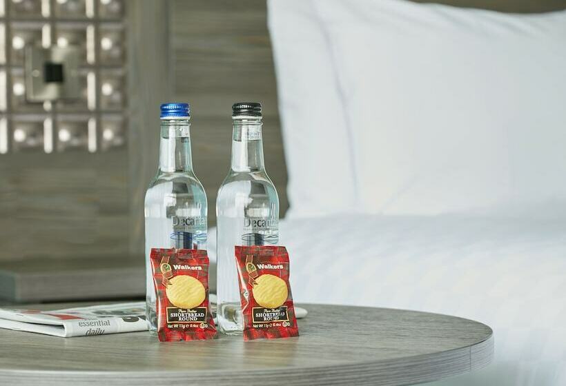 חדר סטנדרט, Leonardo Cheltenham