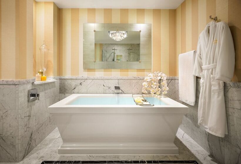 جناح, Montage Laguna Beach