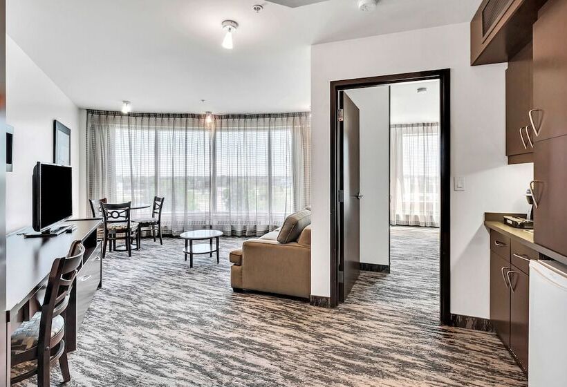 سوییت اجرایی, Mortagne