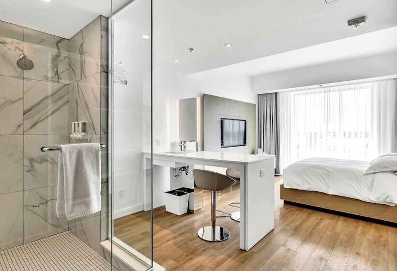 اتاق لوکس, Mortagne