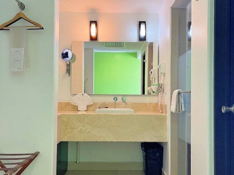 Номер Стандарт, Seven Crown Express & Suites By Kavia