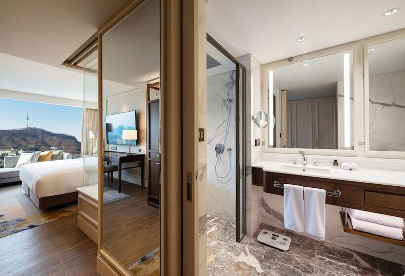 エクゼクティブルーム, The Ambassador Seoul  A Pullman