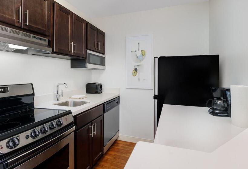 Люкс, Towneplace Suites Manchesterboston Regional Airport