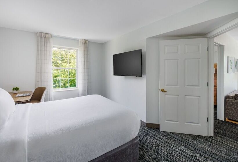 Люкс 2 Спальни, Towneplace Suites Manchesterboston Regional Airport