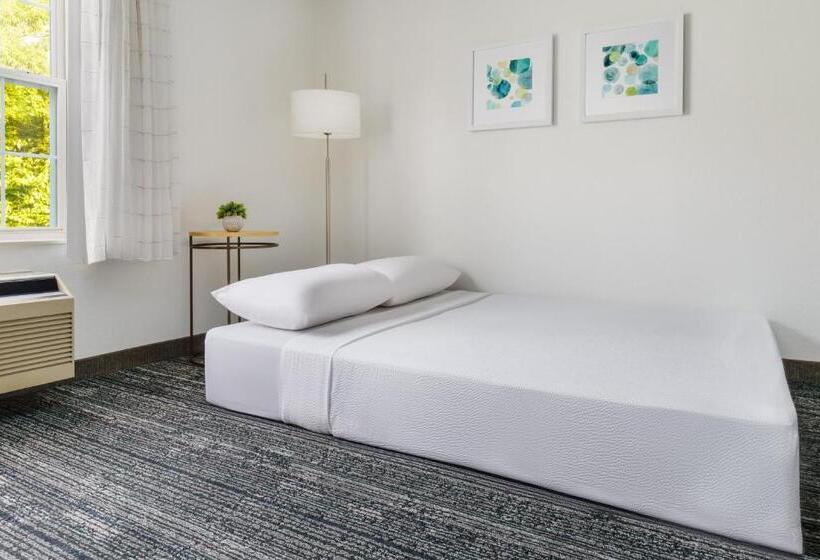 استودیوی استاندارد, Towneplace Suites Manchesterboston Regional Airport