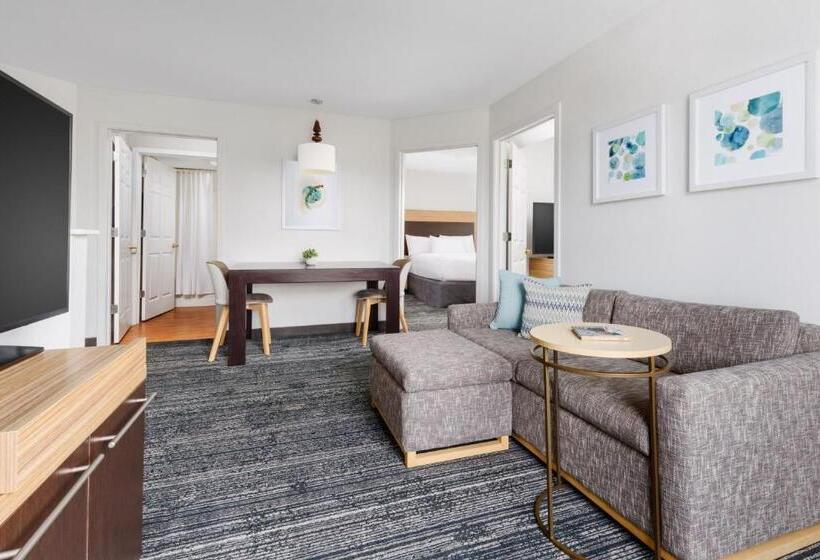 Люкс 2 Спальни, Towneplace Suites Manchesterboston Regional Airport