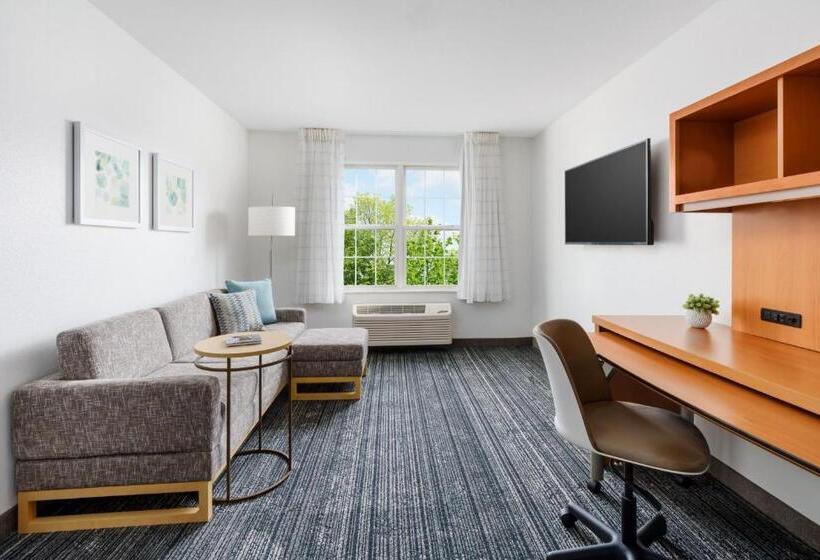 Люкс, Towneplace Suites Manchesterboston Regional Airport