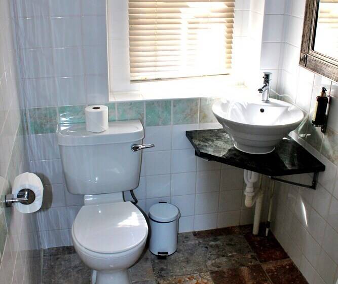 패밀리 룸, Victoria Square Hotel Clifton Village