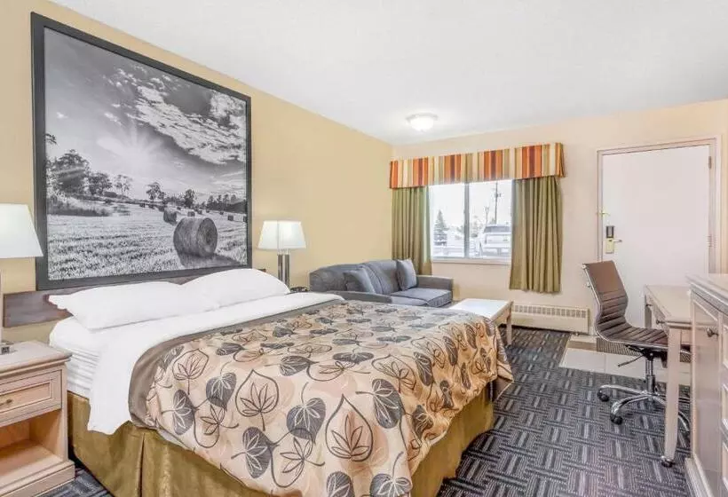 Standard-huone King-vuode, Super 8 By Wyndham Stettler