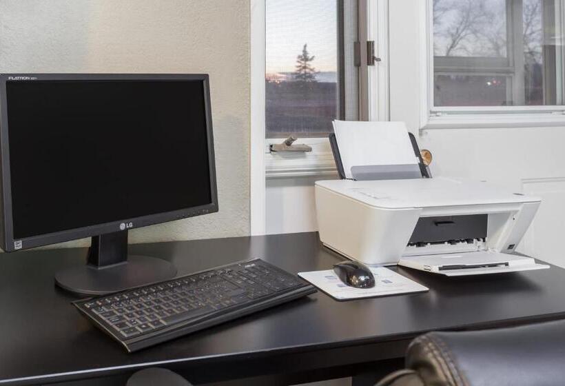 スタンダードルーム, Super 8 By Wyndham Stettler