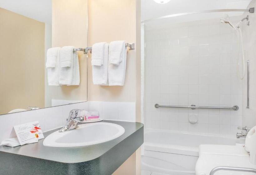 身障者適用スタンダードルーム, Super 8 By Wyndham Stettler