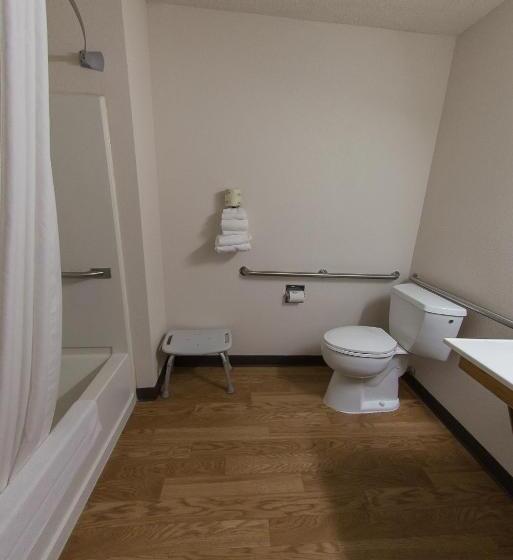 Номер Стандарт Адаптированный для Инвалидов, Super 8 By Wyndham Williams Lake Bc