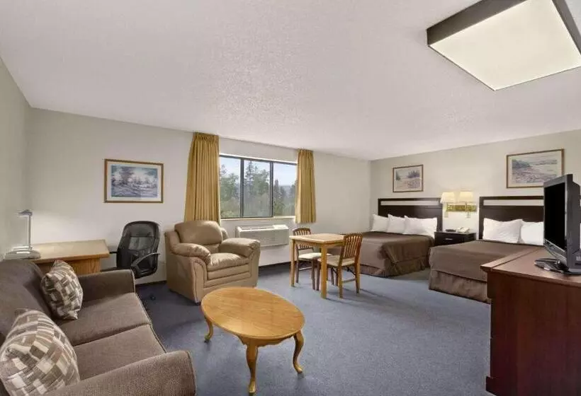 デラックススイート, Super 8 By Wyndham Williams Lake Bc