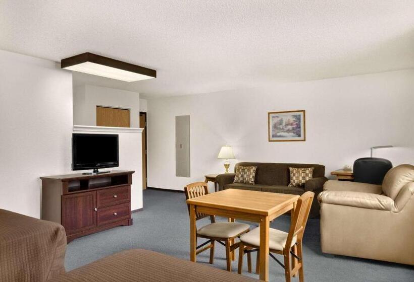 סוויטה דלוקס, Super 8 By Wyndham Williams Lake Bc