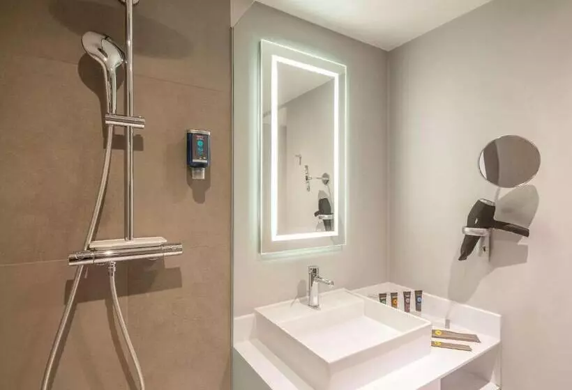 Standard-huone, Novotel Hamburg City Alster