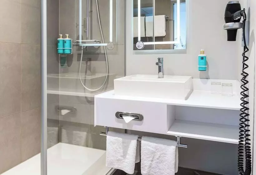 Standard-huone, Novotel Hamburg City Alster