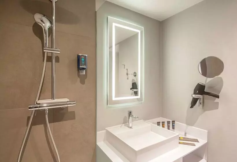 Standard-huone, Novotel Hamburg City Alster