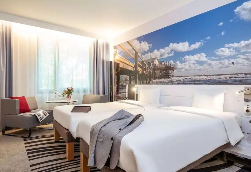 Standard-huone, Novotel Hamburg City Alster