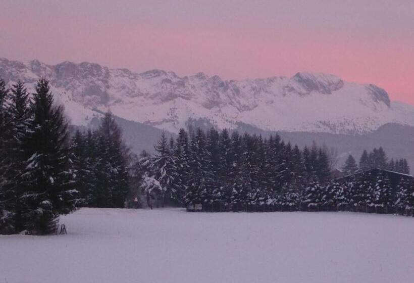خانه 1 خوابه, Ferme De La Grande Moucherolle