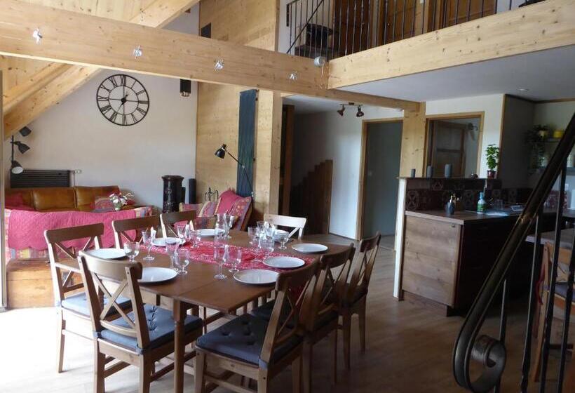 خانه 1 خوابه, Ferme De La Grande Moucherolle