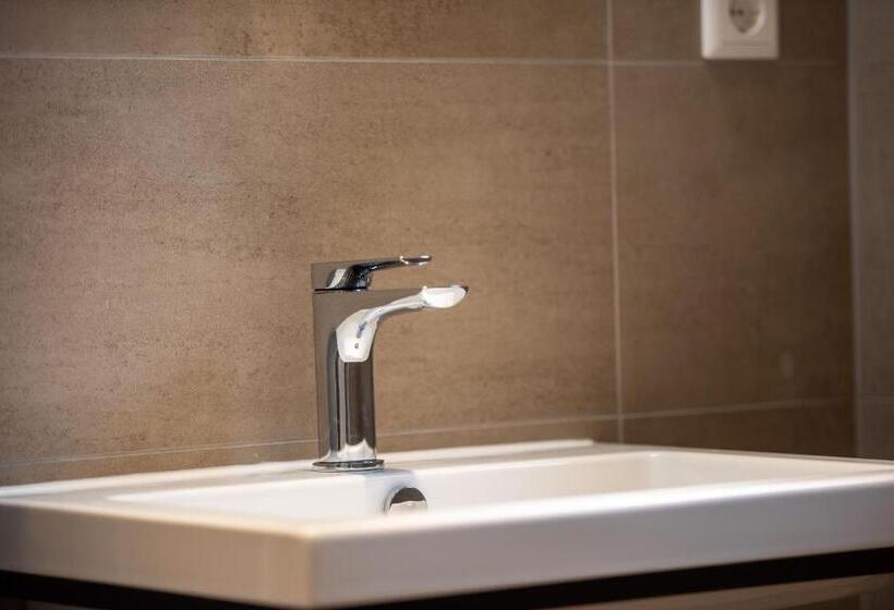 غرفة سوبيريور, 24/7 Selfcheckin