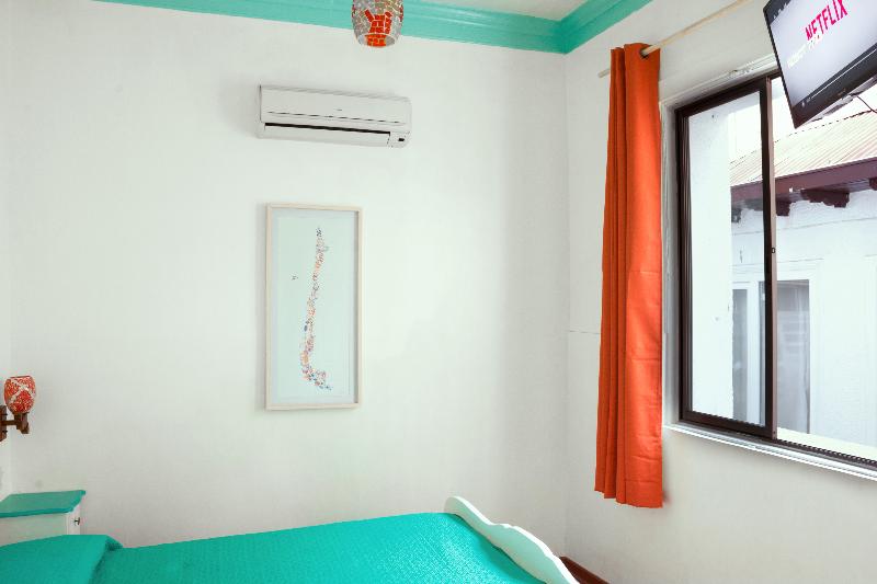 带大床的套房, Comfort Suites