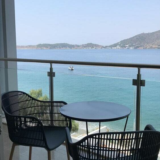 Люкс Superior 2 Спальни, Massouri Beach