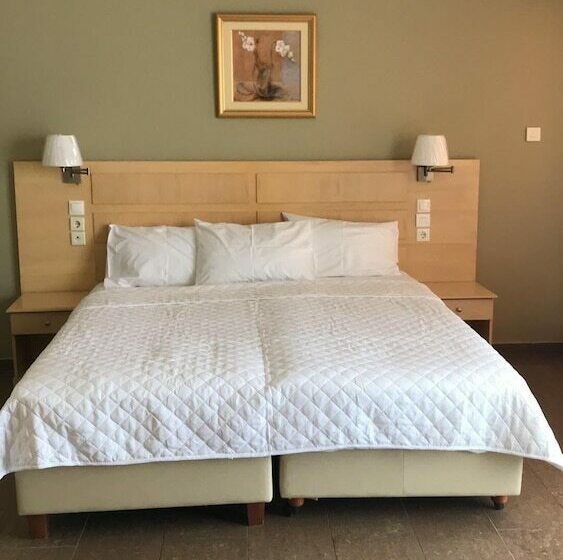 חדר סופריור 3 חדרי שינה, Massouri Beach