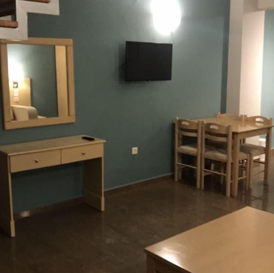 חדר דופלקס, Massouri Beach