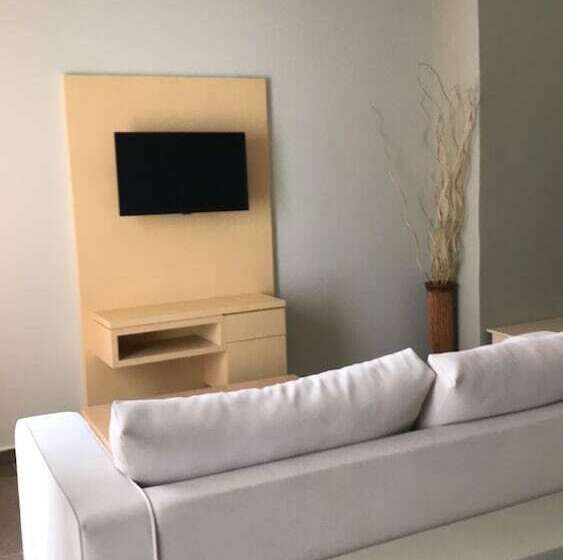 חדר סופריור 3 חדרי שינה, Massouri Beach