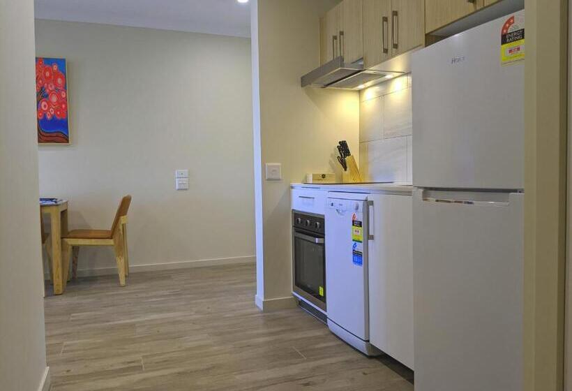 1 Bedroom Penthouse Apartment