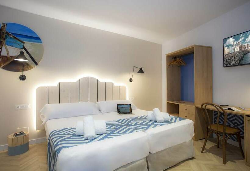 Quarto standard, Casual Con Duende Cádiz