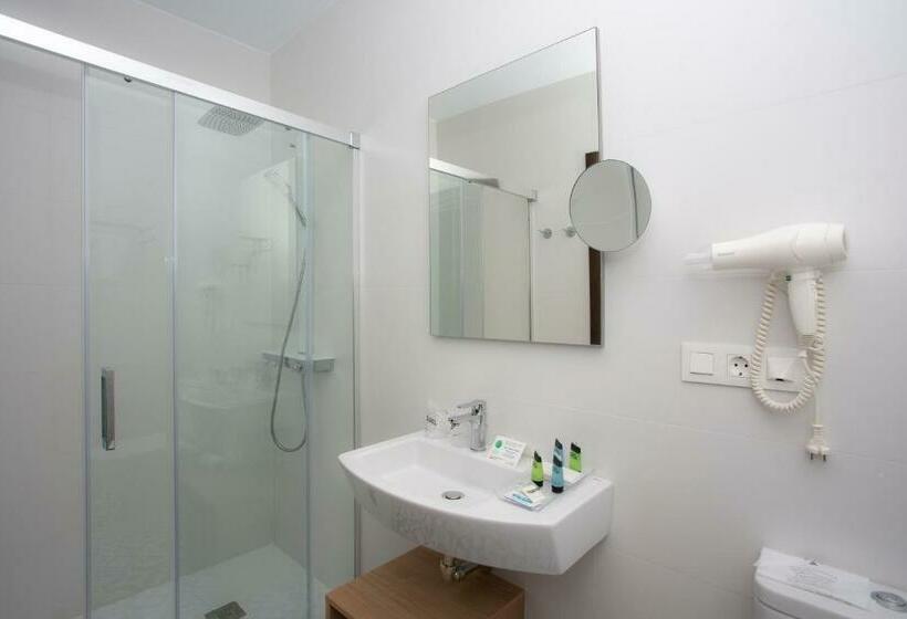 Quarto Triplo Standard com Balcão, Casual Con Duende Cádiz