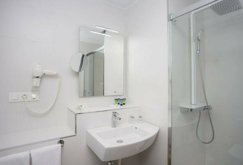 Quarto Triplo Standard com Balcão, Casual Con Duende Cádiz