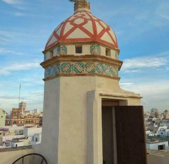 Quarto superior, Casual Con Duende Cádiz