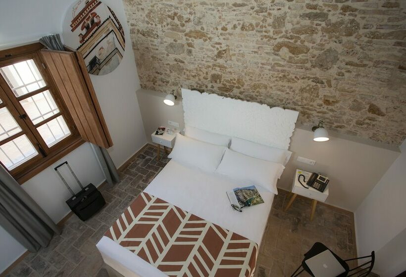 Quarto superior, Casual Con Duende Cádiz