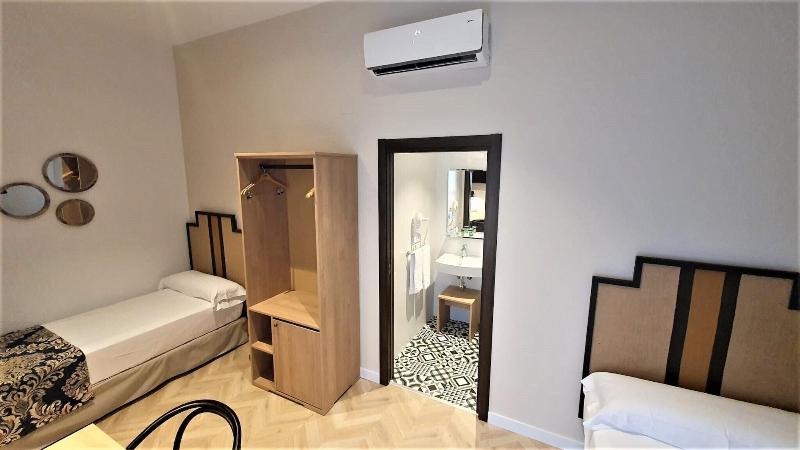 Quarto Economy, Casual Con Duende Cádiz