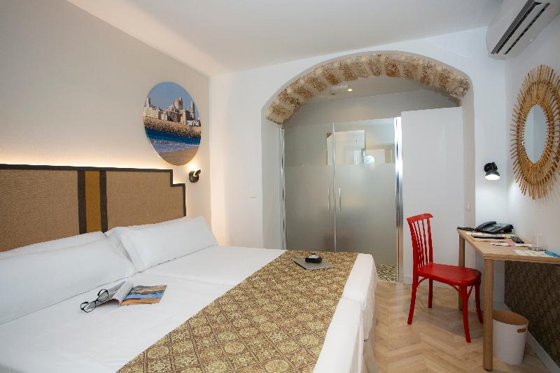 Quarto standard, Casual Con Duende Cádiz