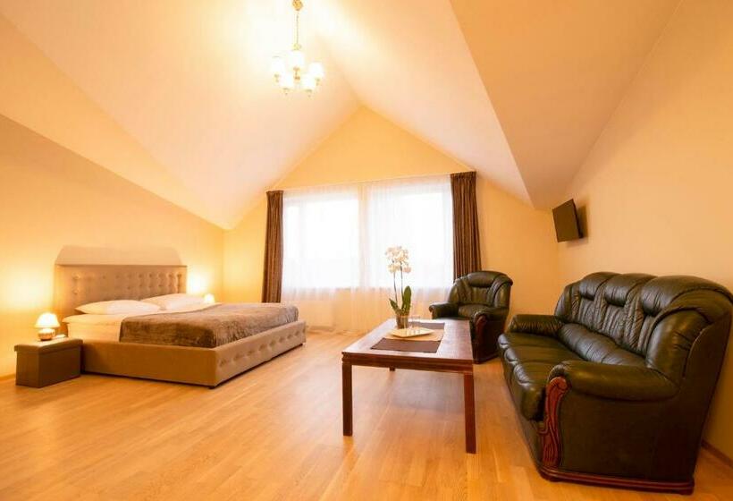 اتاق استاندارد سه نفره, Spa&hotel Mūsa Paradise