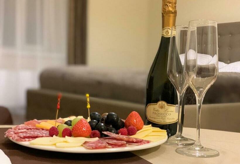 اتاق پریمیوم چهارنفره, Spa&hotel Mūsa Paradise