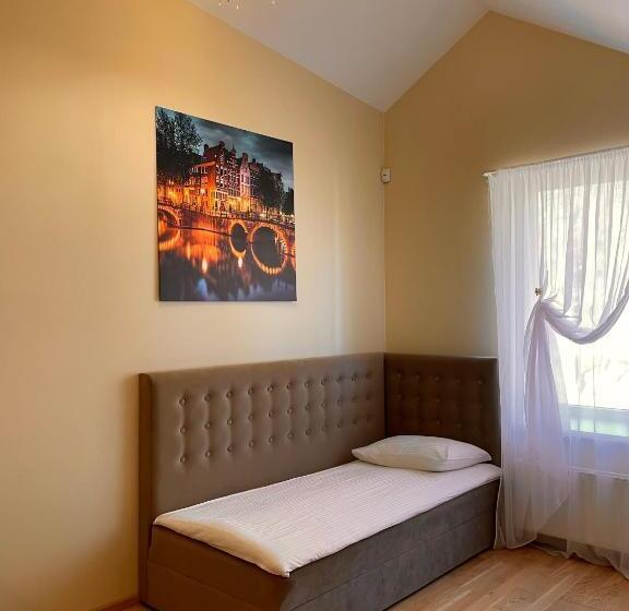 اتاق استاندارد چهار تخته, Spa&hotel Mūsa Paradise