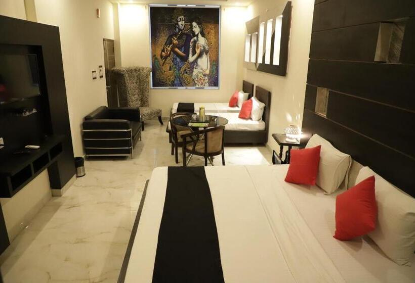 キングサイズベッドのスタンダードルーム, Royal Orbit