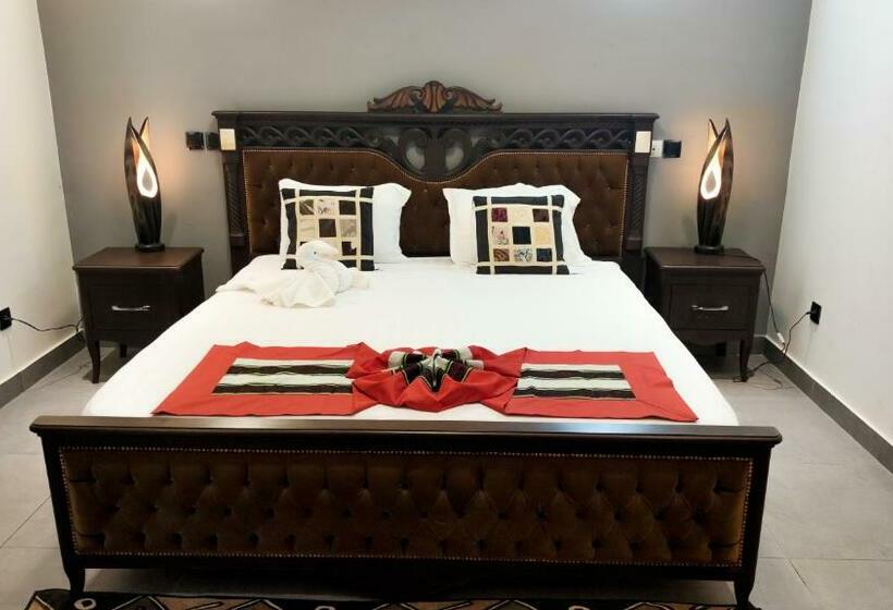 آپارتمان 2 خوابه, Imolease Kouessi Menontin