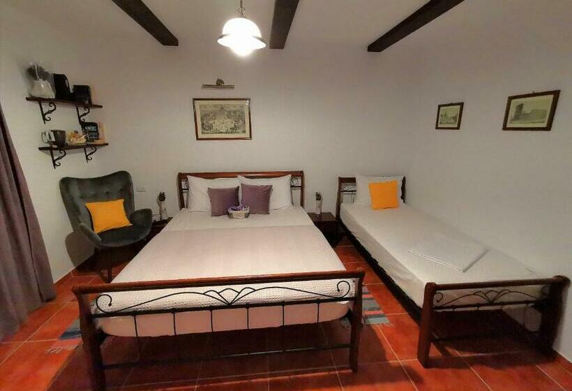 Студия Стандарт, Ama Guest House