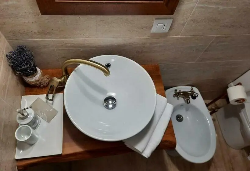 آپارتمان 1 خوابه, Ama Guest House