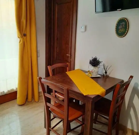 آپارتمان 1 خوابه, Ama Guest House