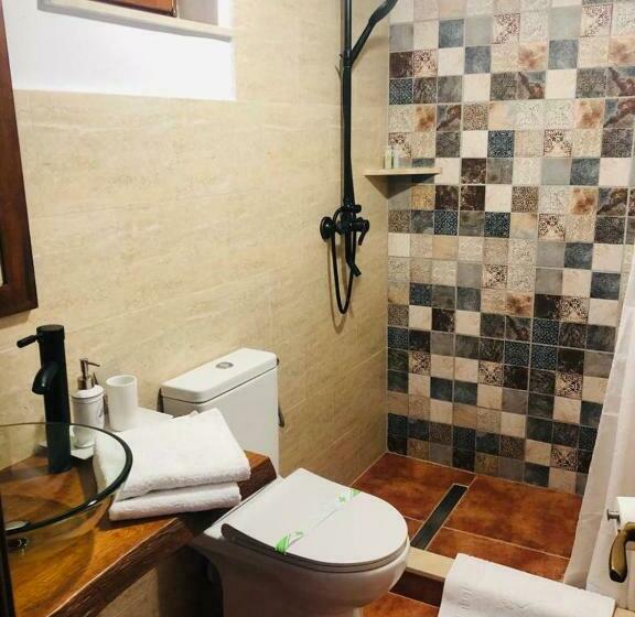 Студия Стандарт, Ama Guest House