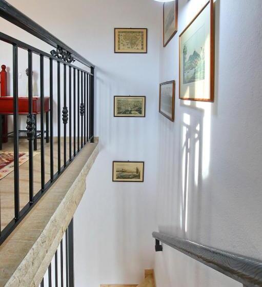 آپارتمان 1 خوابه, Ama Guest House