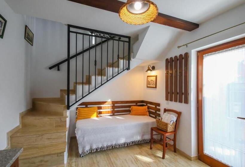 Апартаменты 1 Спальня, Ama Guest House