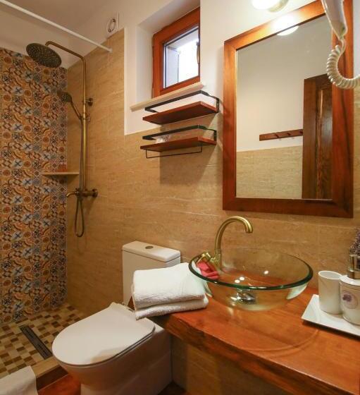 Студия Стандарт, Ama Guest House